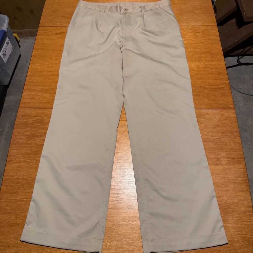 Under Armour Pants Men’s Size 36x32 Beige Chino Performance Stretch Golf Fit